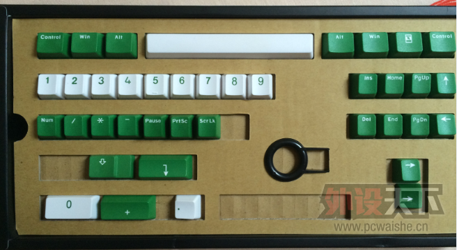 �����ա���ʽ���󣬱�ɾ���ؿ������ճ���꣬��ñ��