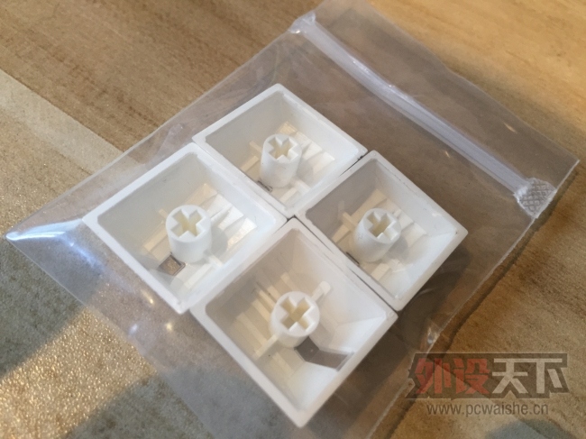 ��������5.19����,�ļۡ���ͷ����\QPADͰװ����\��ñ���ɺ�\GMK RGB��