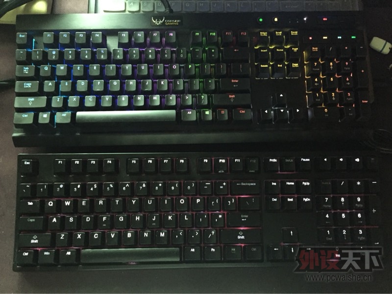 �����������ݳ��������ÿ���108��ɫӣ�Һ���