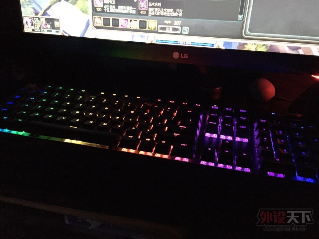 ���Ϻ��������� K70 RGB ���� 9�� 1200��˳���