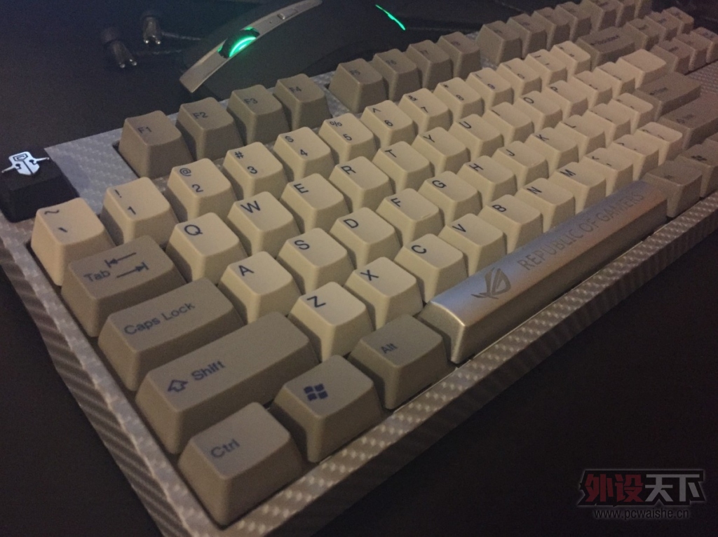 �����ݡ�DUCK V1/������޴�ʦ/���伫���