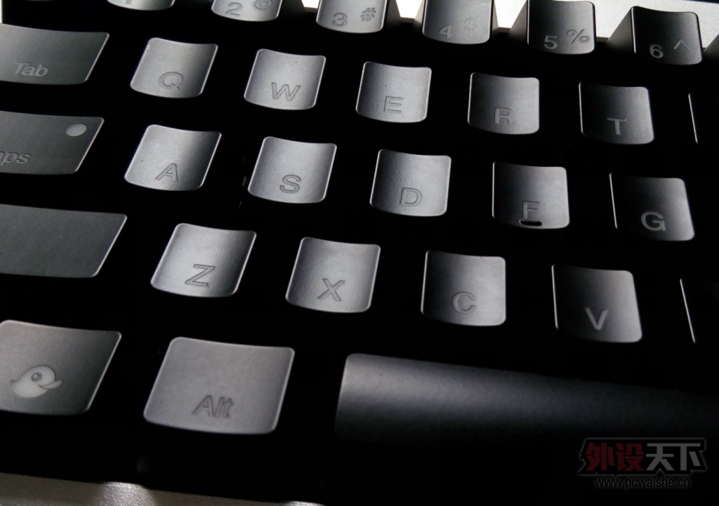 ����������ducky mini ���Ǻ��ᣬ������VA87M�����̵ƣ�9,5��