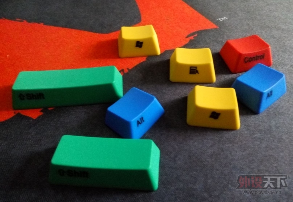 ����������ducky mini ���Ǻ��ᣬ������VA87M�����̵ƣ�9,5��