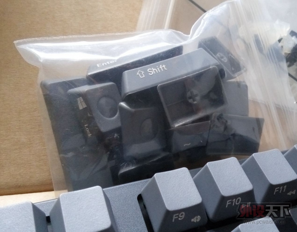 ����������ducky mini ���Ǻ��ᣬ������VA87M�����̵ƣ�9,5��