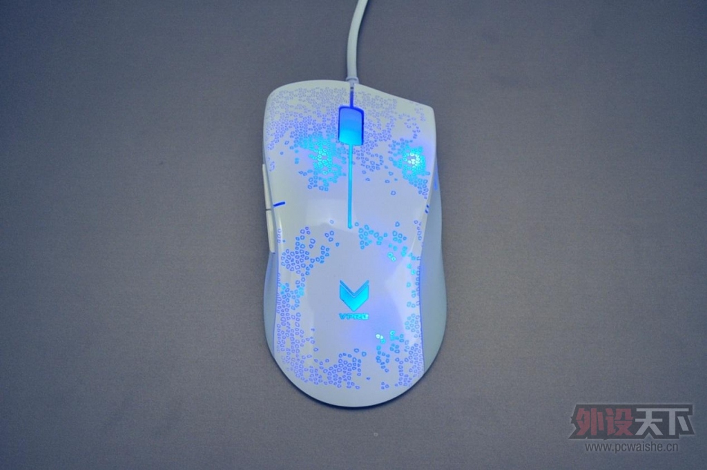 99Ԫ�� �װ�V200�羺��Ϸ����ɫ������