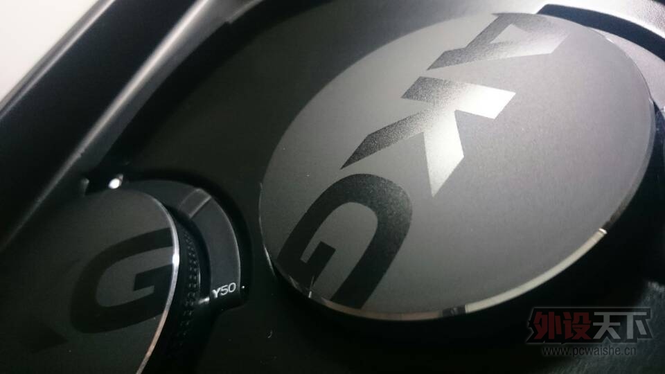 ��ɽ��������    akg y50