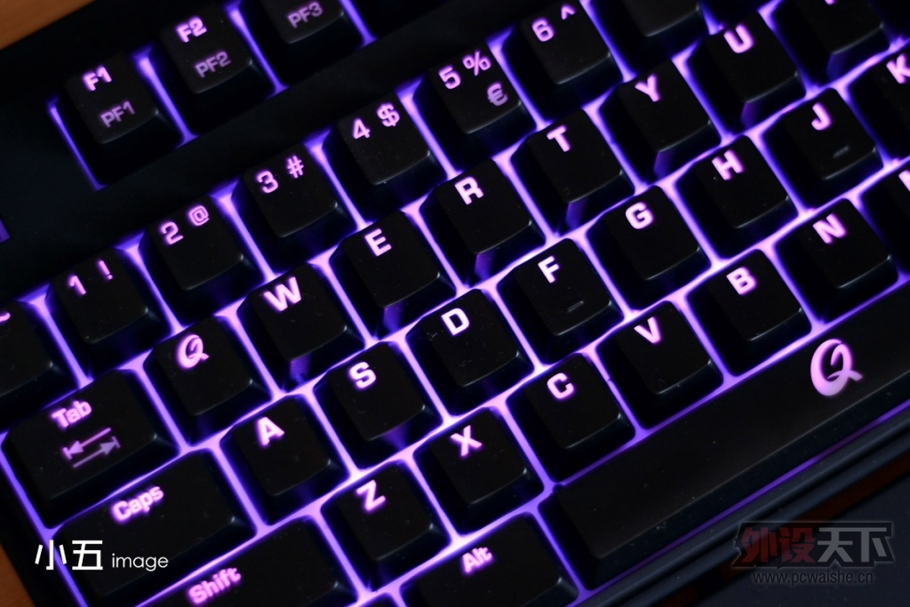 [С��ԭ��] ��ƿ�¾�Ҳ���ˡ���Qpad MK-90 RGB�����е����