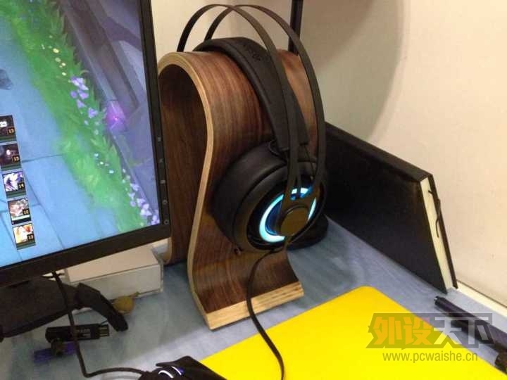 ���Ĵ��ɶ������SteelSeries����������Elite��Ӣprism