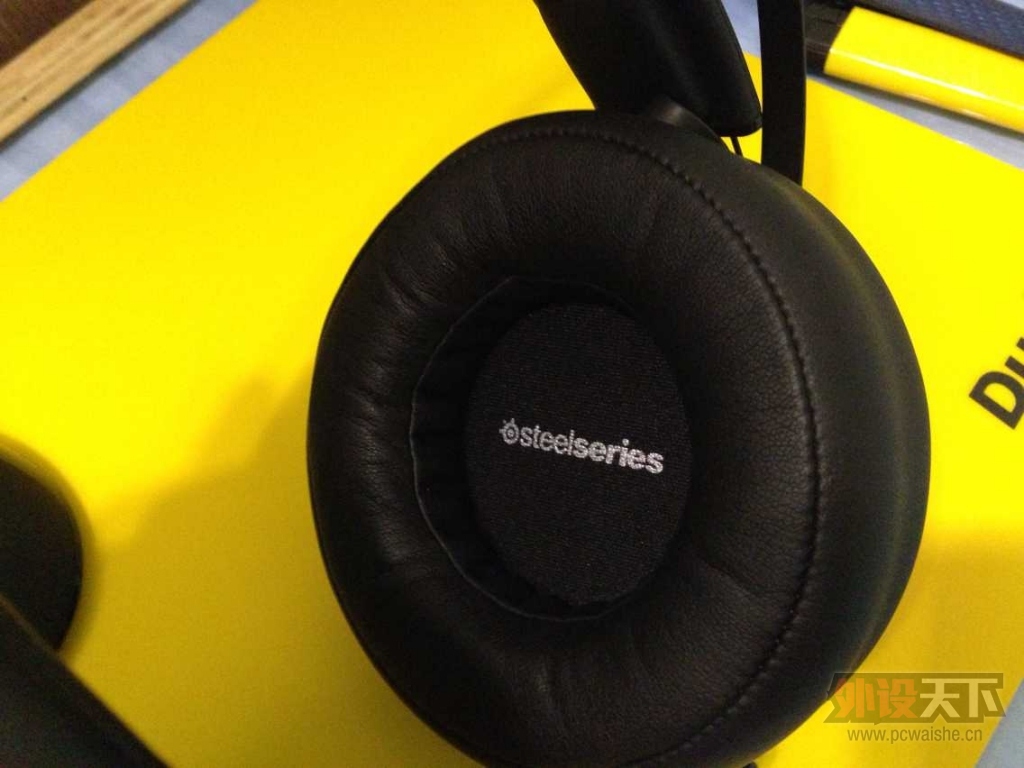 ���Ĵ��ɶ������SteelSeries����������Elite��Ӣprism