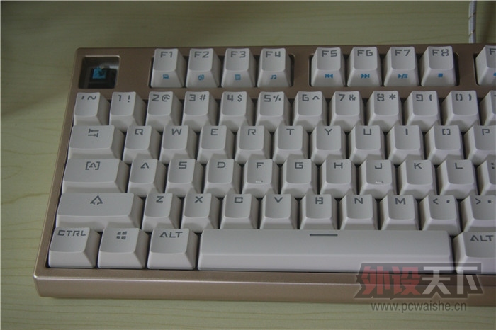 ���岻����