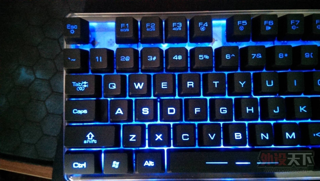 һ����ͨ���谮���ߵ��԰ף��¡�Ѷ�����׷��С���