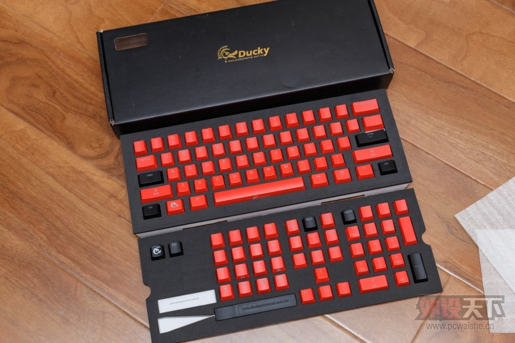 �����ա�2��ȫ�� DUCKY ����͸���ñ ���300Ԫ
