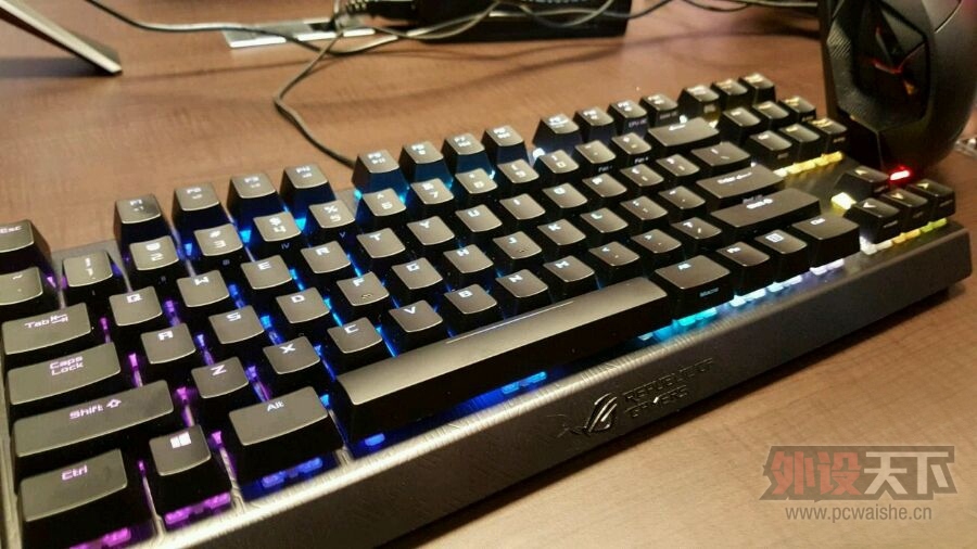 ROG��ҹ����Ƴ�ROG Spatha�羺��꼰ROG Claymore RGB����