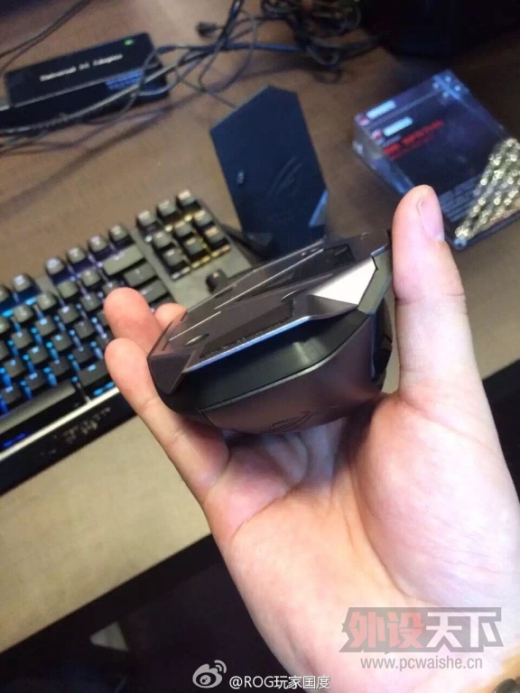 ROG��ҹ����Ƴ�ROG Spatha�羺��꼰ROG Claymore RGB����