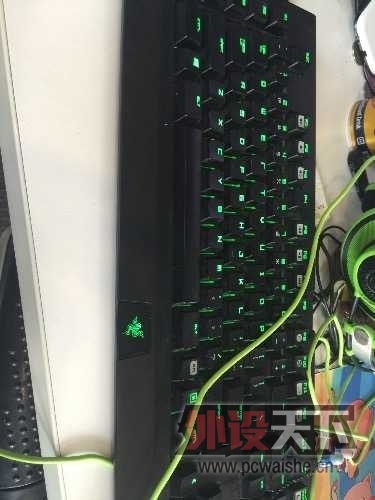 ���ɶ����ڹѸ��ռ����潻