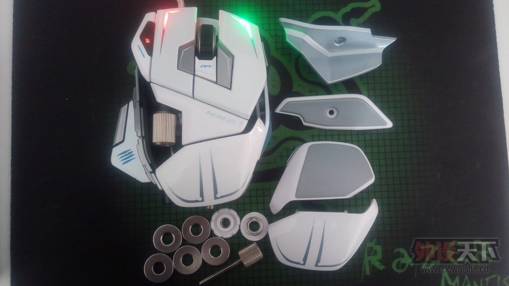 ��֣�ݡ����ѿ��°�MMO7ѩħ ����9��+