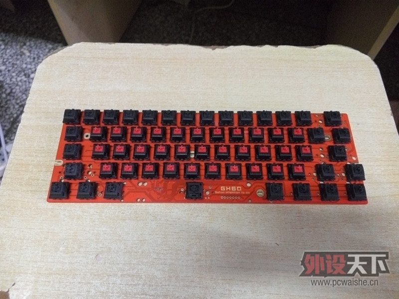 161810h9hzuqh9my20zq92.jpg