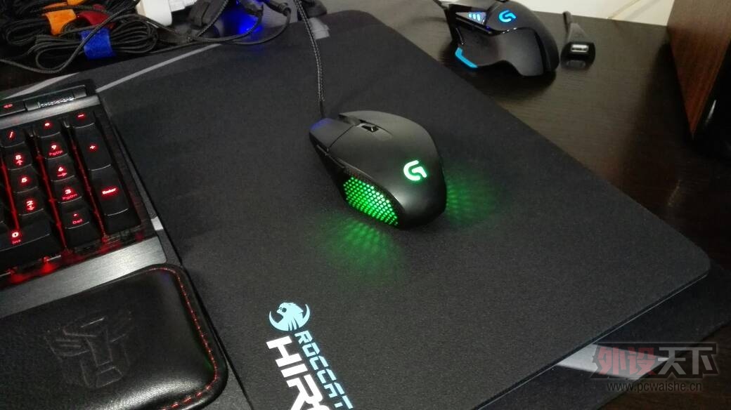 �������� ����С�󡪡������հ��޼�G303��Logicool G303��