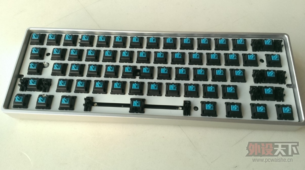 �����������ѳ�����poker2��������60%��ɫ�����ʺ��ղأ�[720����]