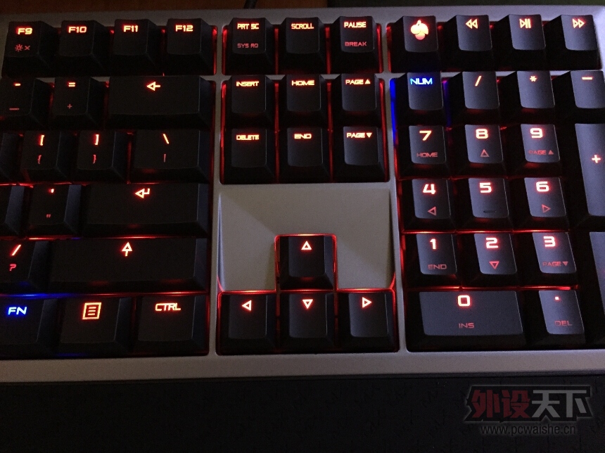 QQ��ͼ20150613234023.jpg