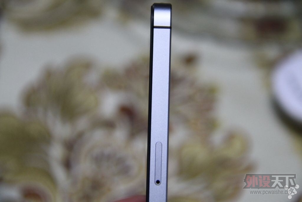 ����������һ��iPhone 5s 16G ��ɫ ���� ��ͨ�� A1528 ��˵Ʊȫ δ���� 2300����