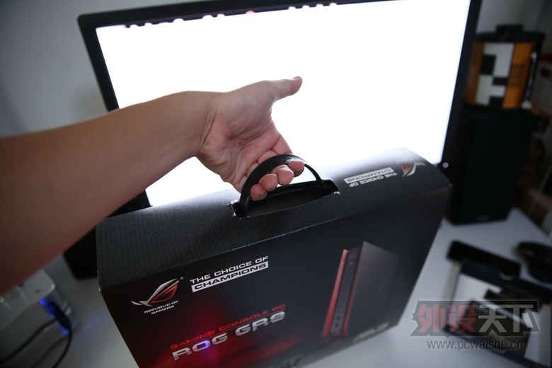 ASUS ˶ ROG GR8 PC