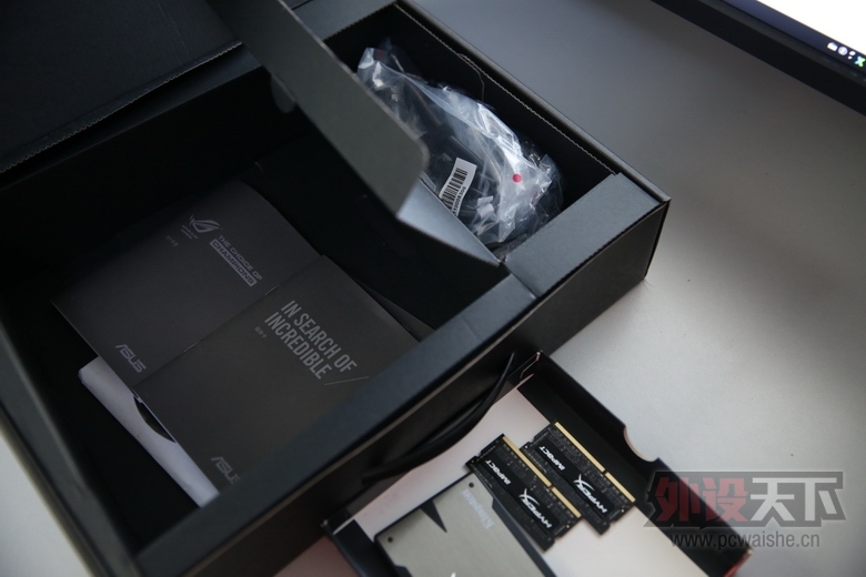 ASUS ˶ ROG GR8 PC