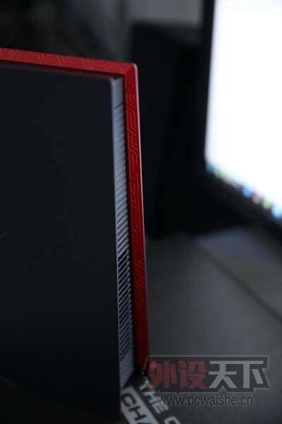 ASUS ˶ ROG GR8 PC