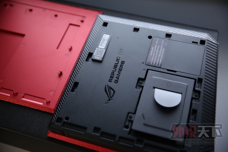 ASUS ˶ ROG GR8 PC