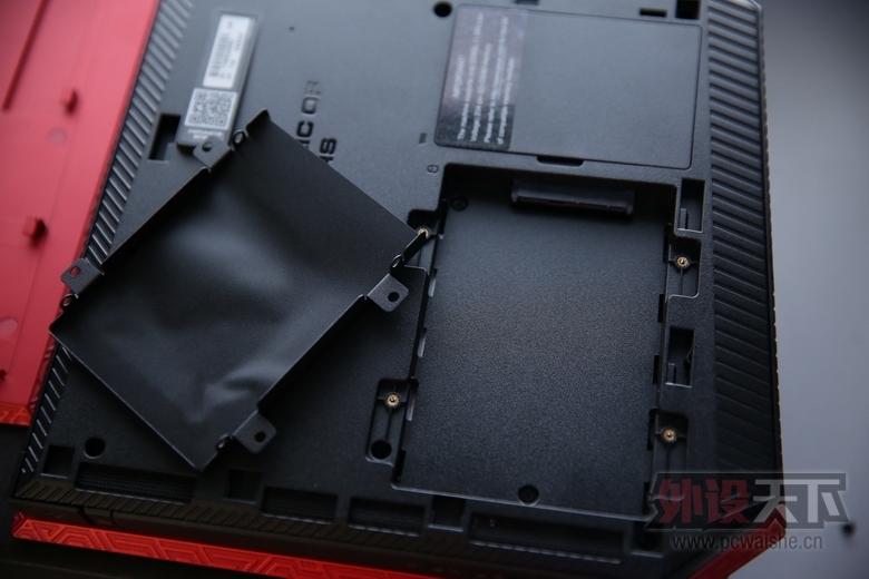 ASUS ˶ ROG GR8 PC