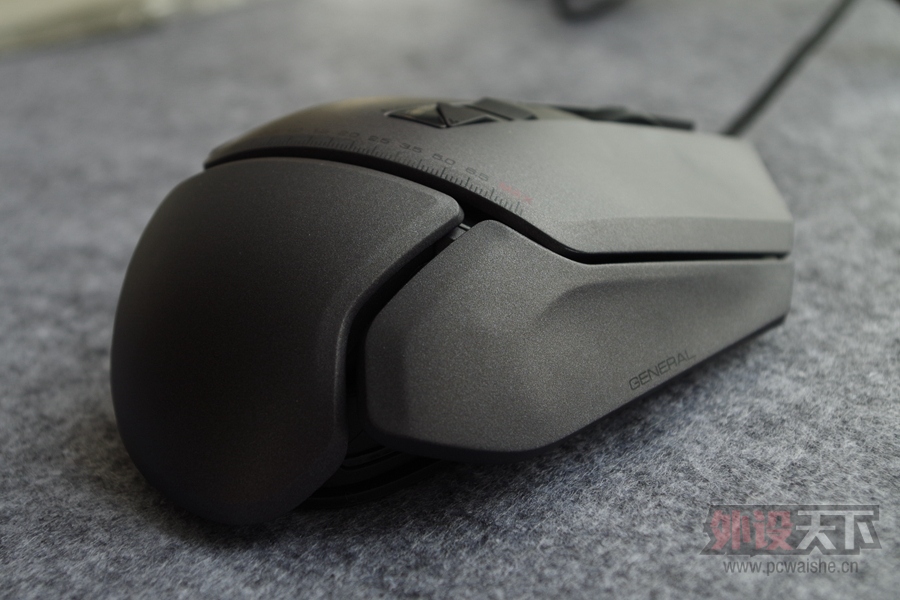 ����С�ֶԼ�¿007������