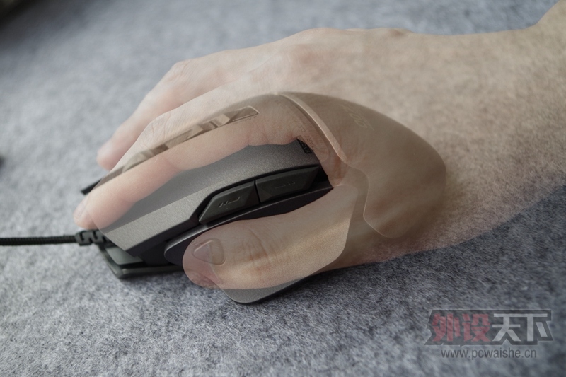 ����С�ֶԼ�¿007������