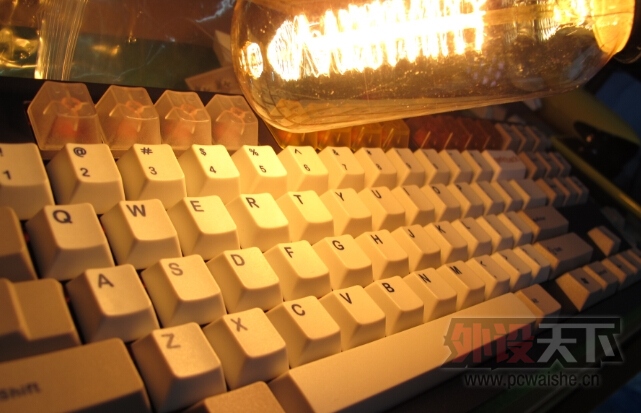 mac pad��ҫ�۵ƹ�