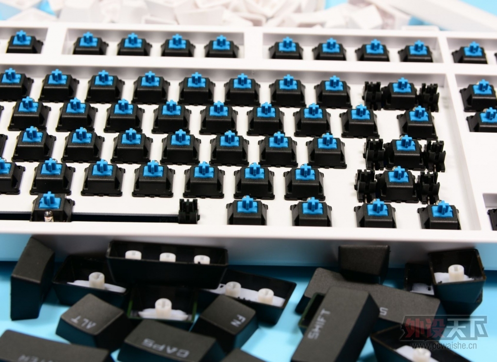 ����֮�硪��EverGlide˫ɫPBT͸��.��ɫPBT��ñͼ��