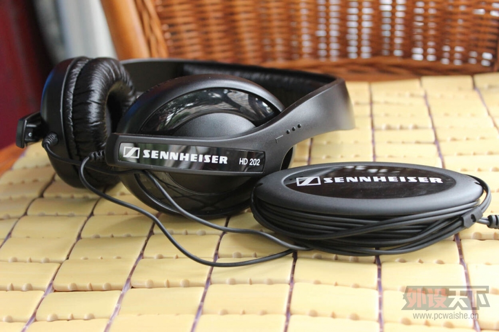 �����ݡ���ɭ������HD202���ѳ���