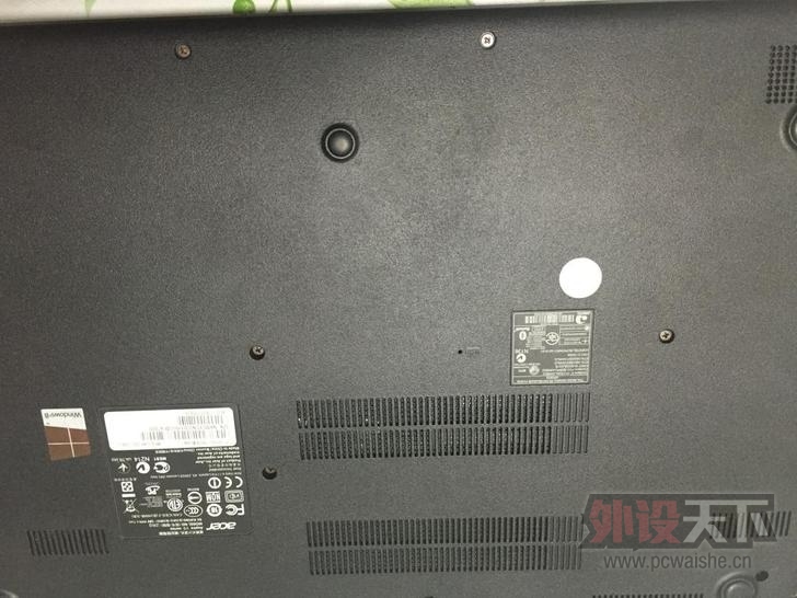 �����졿�곞V5-573�߷ֱ�����Ļ�ʼǱ���װSSD���ڴ�