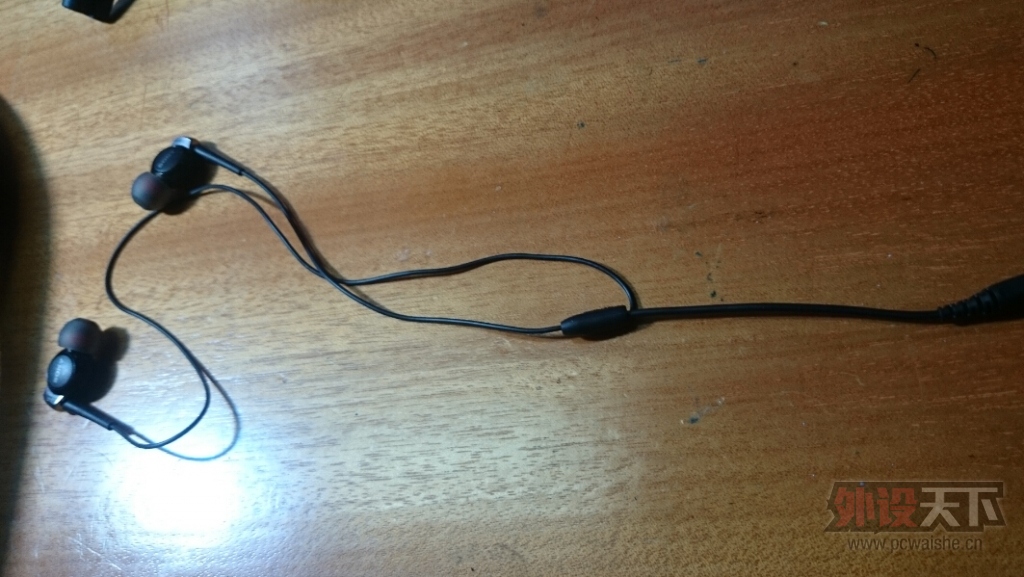 ���ϲ��������������������۾�HMZ-T2�����ó���3D��ʾ�����ݶ���