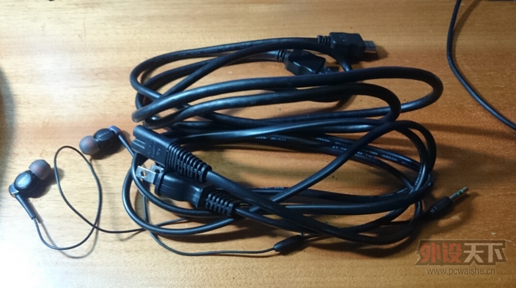 ���ϲ��������������������۾�HMZ-T2�����ó���3D��ʾ�����ݶ���