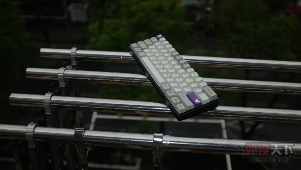 ���Ϻ���poker2������+�Ұ��϶�ɫ��ñ 900���㻦��˳��