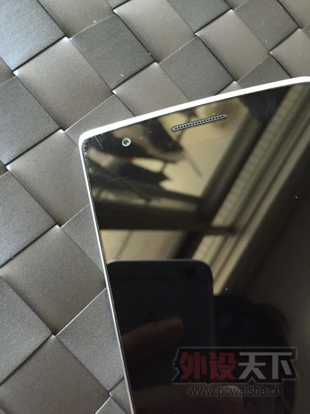 �����ڡ�һ���ֻ�16G��  ����T60���� ��ʿ��HyperX�ʼǱ��ڴ�2133��װ