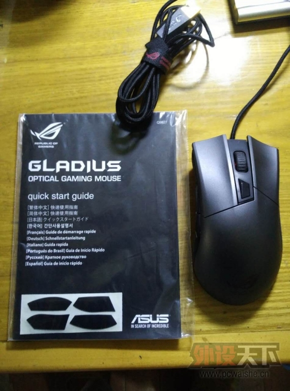 [�ɶ�] ��˶��ASUS��P501-1A ROG Gladius��G�羺��� �ѳ�