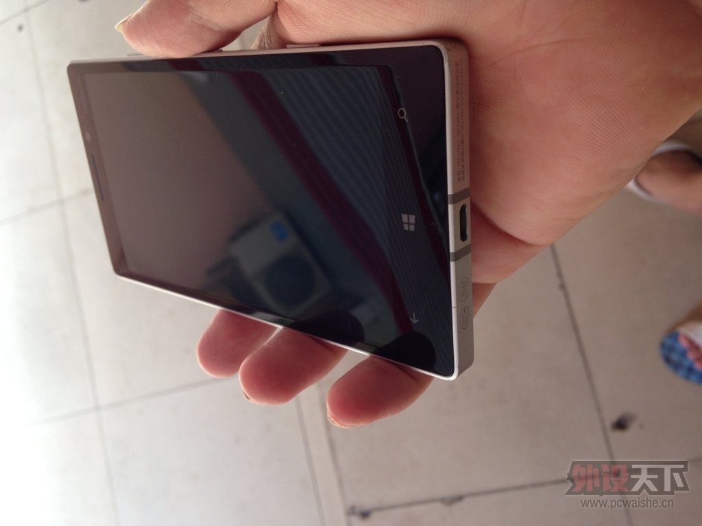 [����]���� lumia 930 ��ɫ RM-1087