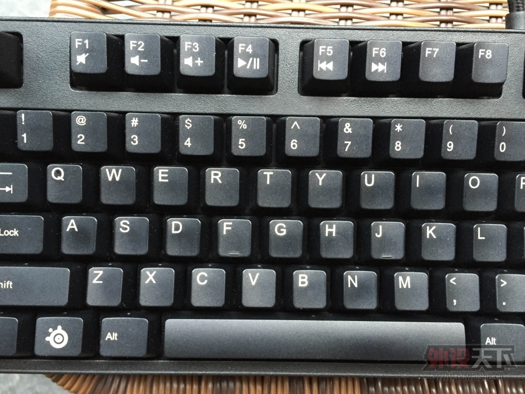 �����������̶����ˣ���ñ��������