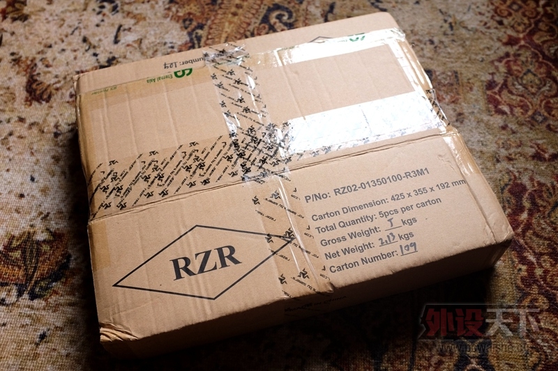 Razer���� Firefly������� ��֬���濪��
