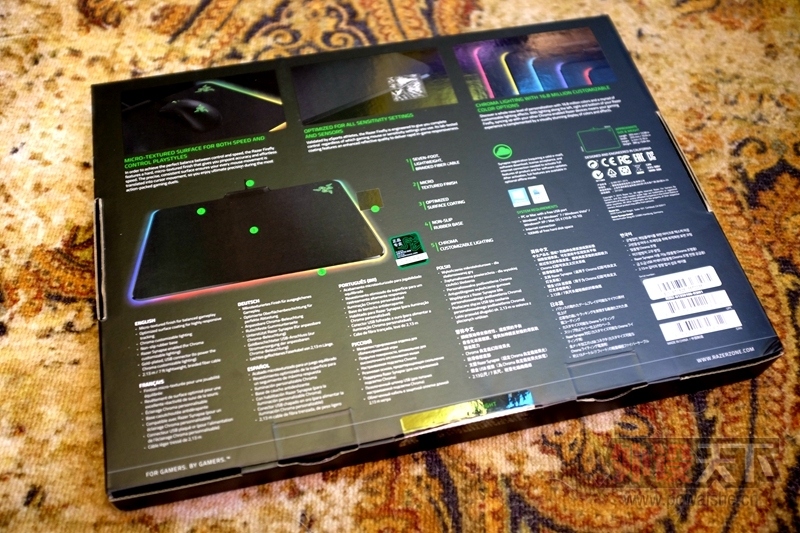 Razer���� Firefly������� ��֬���濪��