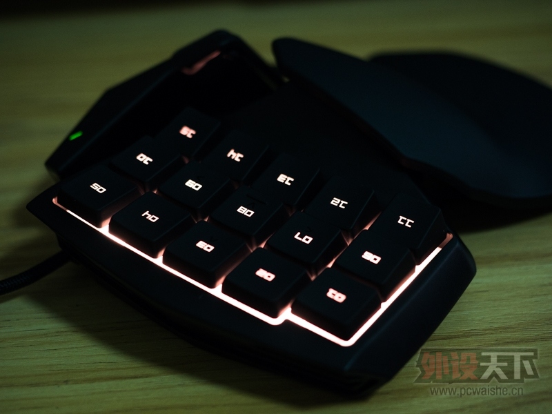 ӡӦ Razer TARTARUS CHROMAʹ