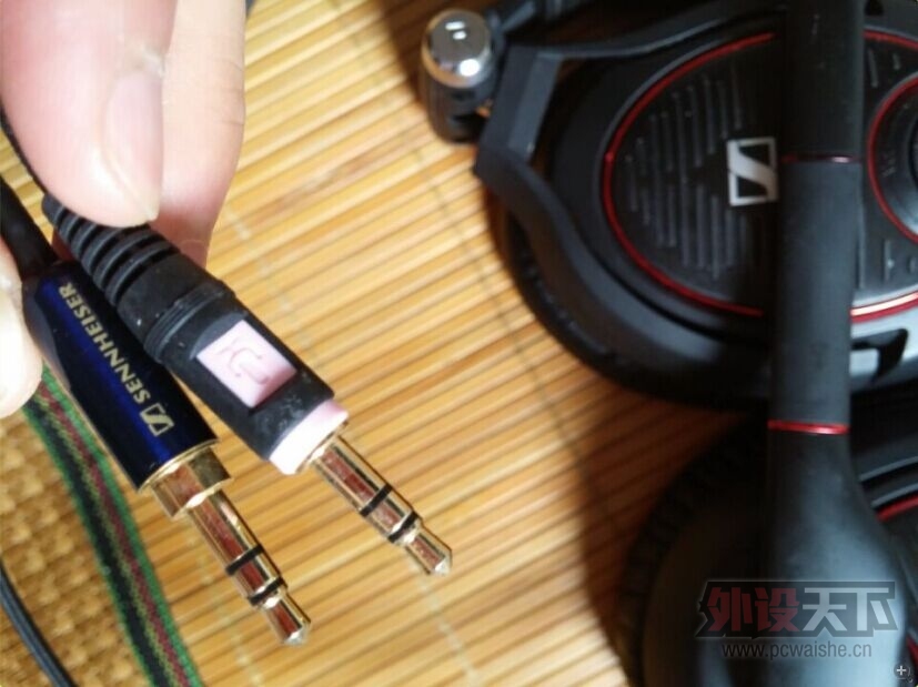 ��������ɭ������G4ME ZERO�߶���Ϸ���������к�ɫ��noppo mini��