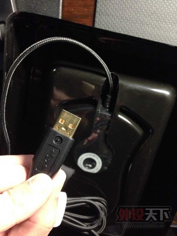 �����꡿�������ߺ�ɫ�����