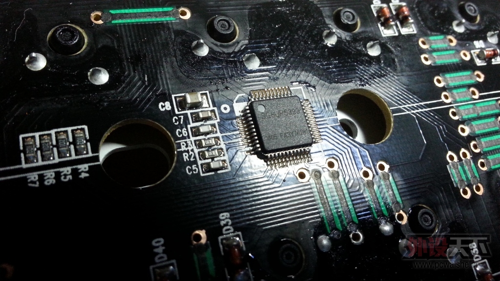 �˷����ˣ�ǿ��Ϯ�����װ�V510��ˮȫ�޳���Ϸ��е����