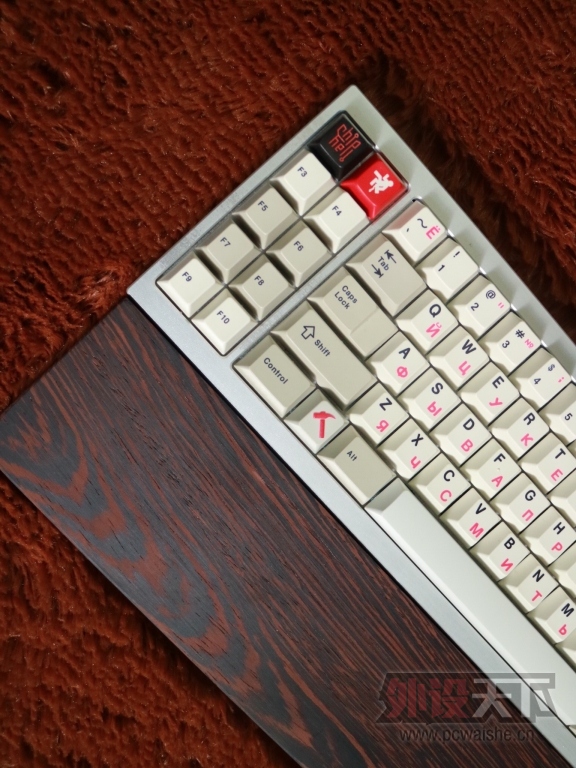 �����ݡ�����˹�� mini ������� ��2͸����